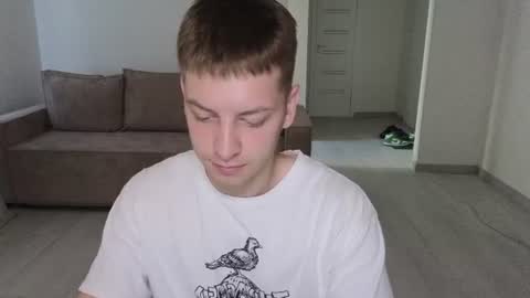 Snapshot of danila_trezzini chatting on 06-19-26, 02:05 danila online show from 06-19-26, 02:05