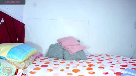 Snapshot of danisabrownn chatting on 12-19-24, 12:34 danisabrownn online show from 12-19-24, 12:34