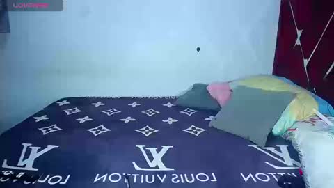 Snapshot of danisabrownn chatting on 09-17-25, 08:32 danisabrownn online show from 09-17-25, 08:32