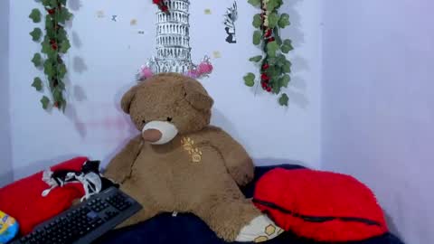 Snapshot of danisecret1 chatting on 05-05-26, 02:08 Dani online show from 05-05-26, 02:08