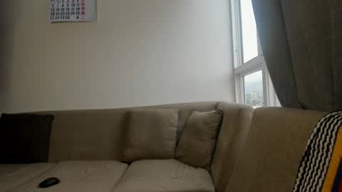 Snapshot of danisweet_ chatting on 04-27-26, 08:51 dani online show from 04-27-26, 08:51