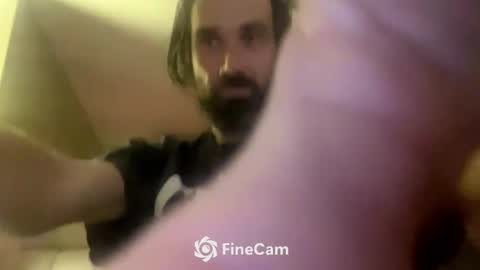 Snapshot of daniszyramaer chatting on 12-27-24, 04:26 ZyRaMaxx online show from 12-27-24, 04:26