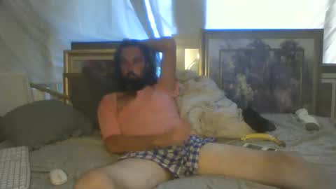 Snapshot of daniszyramaer chatting on 10-02-25, 10:17 ZyRaMaxx online show from 10-02-25, 10:17