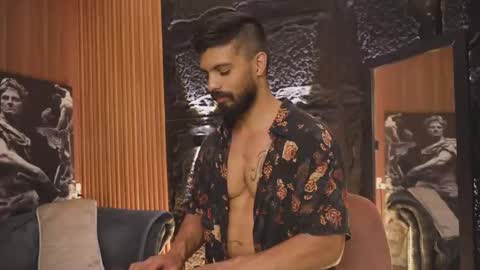 Dann saenz online show from 10-11-25, 01:49