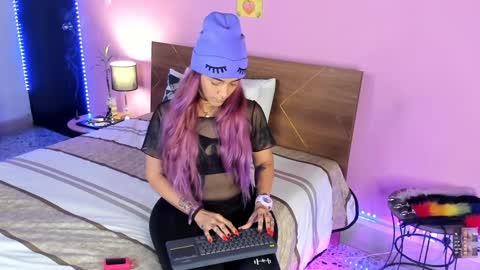 Snapshot of danna__castle chatting on 01-16-25, 05:32 Dannacastle online show from 01-16-25, 05:32