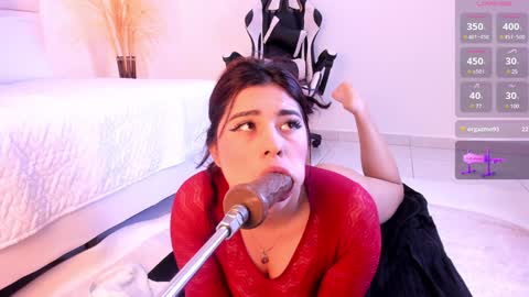 Snapshot of danna_adams1 chatting on 02-07-25, 02:40 danna_adams1 online show from 02-07-25, 02:40