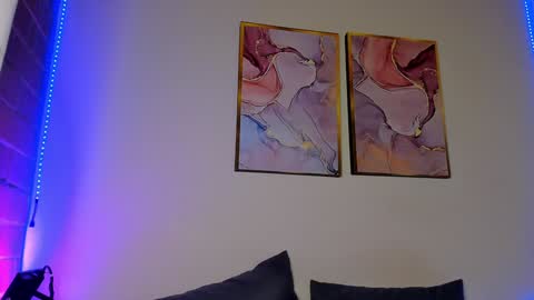 Danna Lovs online show from 01-18-25, 01:08