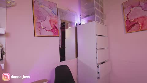 Danna Lovs online show from 09-23-25, 05:16