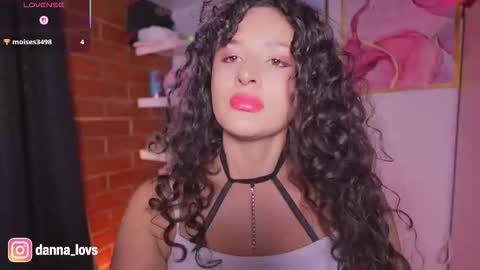 Danna Lovs online show from 09-25-25, 05:49