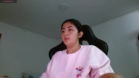 Danna online show from 05-27-26, 04:59