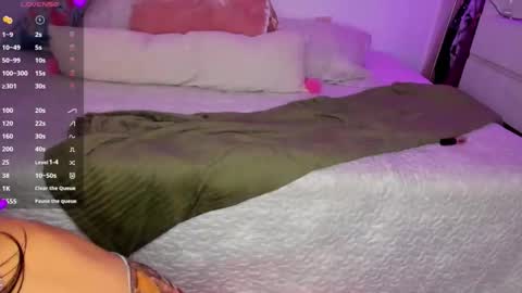 Snapshot of danna_rhodesx chatting on 11-14-25, 06:12 Danna Rhodes online show from 11-14-25, 06:12