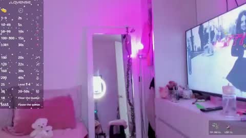 Snapshot of danna_rhodesx chatting on 07-22-26, 02:31 Danna Rhodes online show from 07-22-26, 02:31