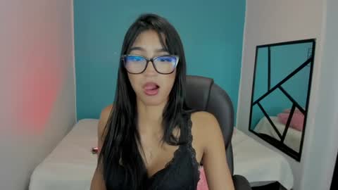 Snapshot of danna_said chatting on 06-11-26, 03:32 Danna online show from 06-11-26, 03:32