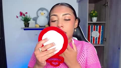 Danna online show from 02-04-26, 10:54