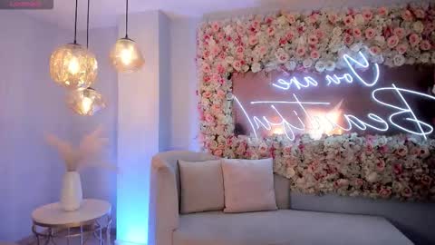 Danna Cruz  online show from 01-11-26, 04:56