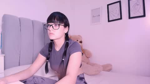 Insta DannaBlueX  online show from 08-03-26, 06:33