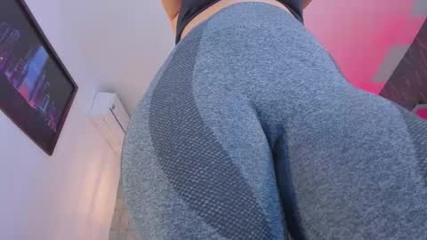 Snapshot of dannavelvet chatting on 01-07-26, 12:07 Danna online show from 01-07-26, 12:07