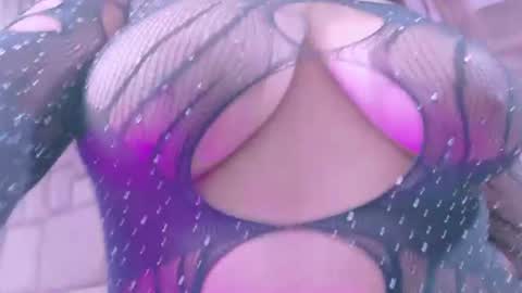 Snapshot of dannavelvet_ chatting on 07-08-26, 01:10 DannaVelvet online show from 07-08-26, 01:10