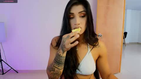 Danna Wells online show from 05-23-26, 06:01