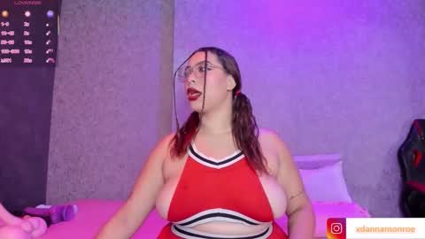 Snapshot of danniamonroee chatting on 11-19-25, 11:32 Danna Monroe online show from 11-19-25, 11:32