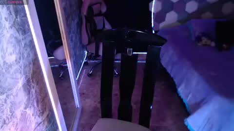 danna online show from 06-21-26, 04:04