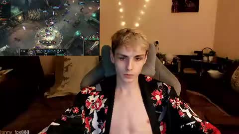 Snapshot of danny_fox888 chatting on 06-14-26, 09:06 Daniel online show from 06-14-26, 09:06