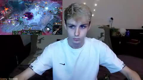 Snapshot of danny_fox888 chatting on 06-21-26, 07:38 Daniel online show from 06-21-26, 07:38