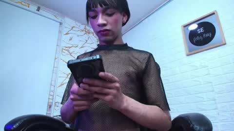 Snapshot of danny_lux chatting on 09-18-25, 02:13 Danny online show from 09-18-25, 02:13