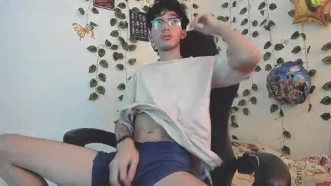 Snapshot of danny_phantom_09 chatting on 09-08-25, 07:02 danny_phantom_09 online show from 09-08-25, 07:02