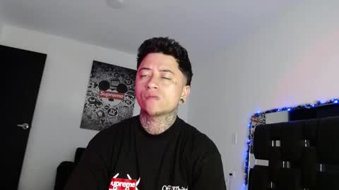 Snapshot of danny_stark chatting on 12-31-24, 12:43 Danny online show from 12-31-24, 12:43