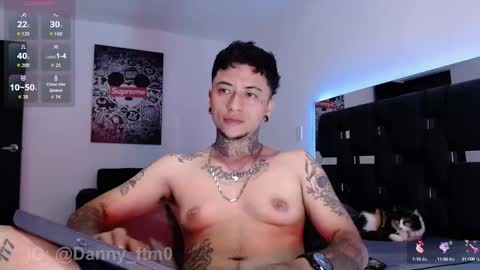 Snapshot of danny_stark chatting on 10-03-25, 05:15 Danny online show from 10-03-25, 05:15