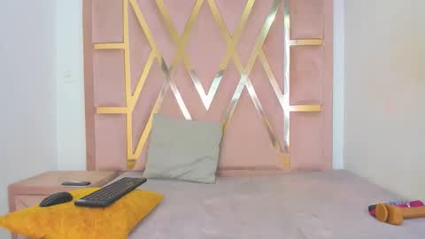 Snapshot of dannyasm chatting on 11-01-25, 12:29 Danny online show from 11-01-25, 12:29