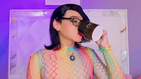 Snapshot of dannyhot__ chatting on 07-17-26, 10:03 Danny online show from 07-17-26, 10:03