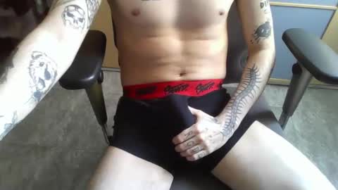 Danny L. online show from 05-19-26, 01:39