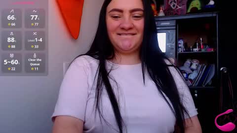 Snapshot of dannyroussette chatting on 01-16-25, 11:48 Follow me Control lovense free D online show from 01-16-25, 11:48