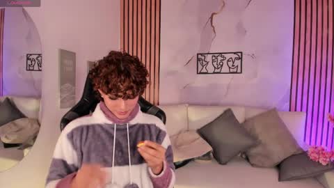 DANNYSA  online show from 04-10-26, 06:18