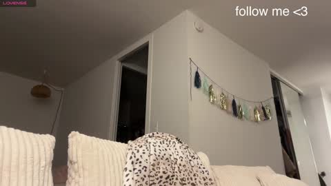 Snapshot of dannywalter789 chatting on 12-10-24, 01:00 Danny online show from 12-10-24, 01:00