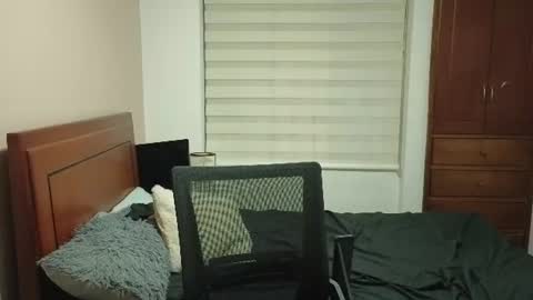 Snapshot of danruiz33 chatting on 07-03-26, 01:45 Dan online show from 07-03-26, 01:45