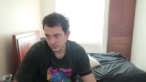 Snapshot of danruiz33 chatting on 07-12-26, 03:36 Dan online show from 07-12-26, 03:36