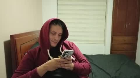Snapshot of danruiz33 chatting on 07-19-26, 02:15 Dan online show from 07-19-26, 02:15