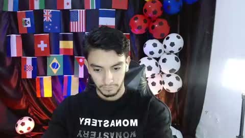 Snapshot of dante_18cm chatting on 07-12-26, 01:07 Dante online show from 07-12-26, 01:07