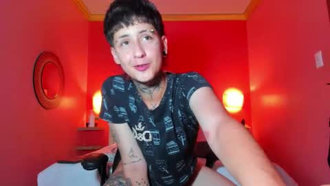 Snapshot of dante_bieber chatting on 11-02-25, 03:47 dante online show from 11-02-25, 03:47