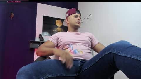 Snapshot of dante_bigboss chatting on 03-09-25, 10:08 Dante online show from 03-09-25, 10:08