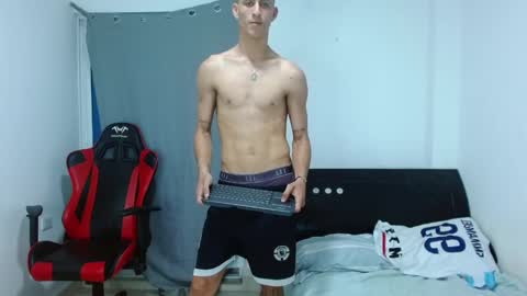 Snapshot of dante_lord chatting on 01-29-25, 05:30 Dante online show from 01-29-25, 05:30