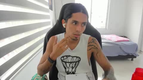 X Dante7373574 online show from 02-22-26, 09:46