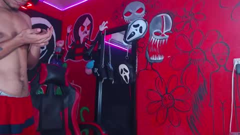 Snapshot of dantehellsingx chatting on 12-02-25, 01:44 dantehellsingx online show from 12-02-25, 01:44