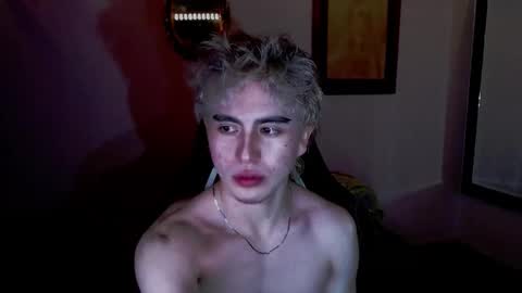 Snapshot of danteobscuro chatting on 11-17-25, 04:18 danteobscuro online show from 11-17-25, 04:18