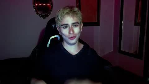 Snapshot of danteobscuro chatting on 12-02-25, 11:23 danteobscuro online show from 12-02-25, 11:23