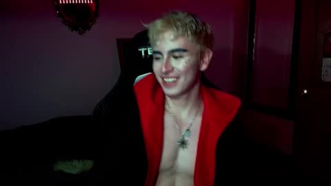 Snapshot of danteobscuro chatting on 12-03-25, 11:58 danteobscuro online show from 12-03-25, 11:58