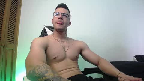 Snapshot of danteread chatting on 02-18-25, 08:14 danteread online show from 02-18-25, 08:14